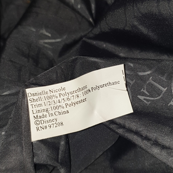 Disney Danielle Nicole Snow White Tote Bag - Picture 7 of 15